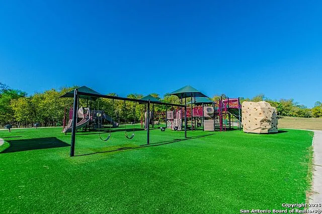 17029 Vista Cv — Photo 37