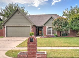 1409 W San Antonio St, Broken Arrow, OK 74012