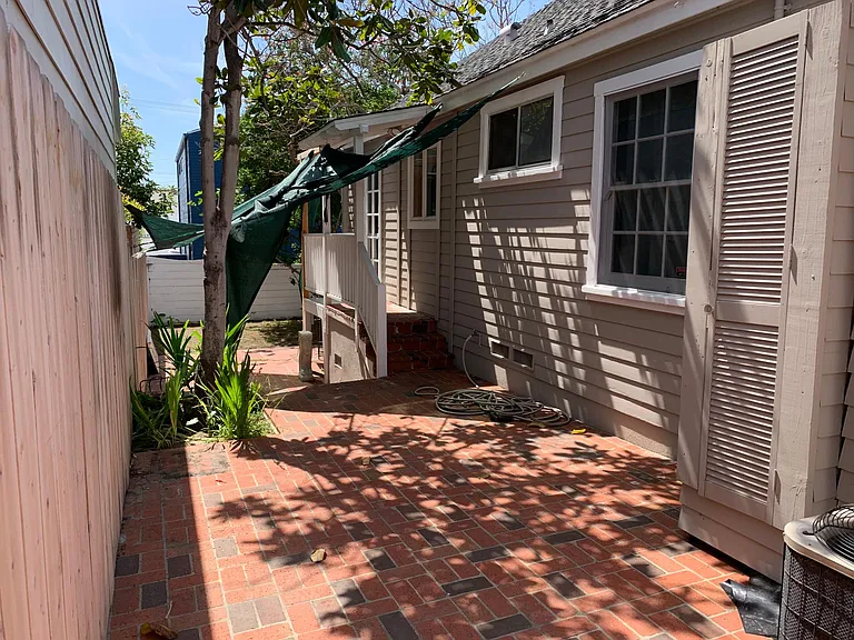 1121 Virginia Way — Photo 26