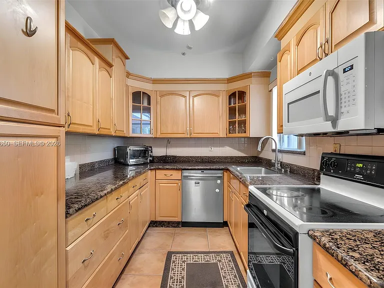 1439 Miller Rd — Photo 4