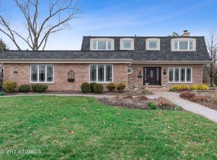 1587 Whitman Ln, Wheaton, IL 60189