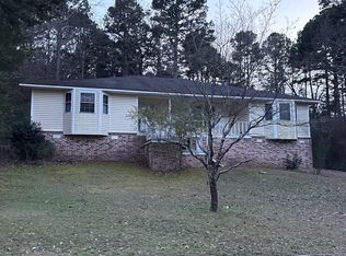 17 Live Oak Ln, Russellville, AR 72802