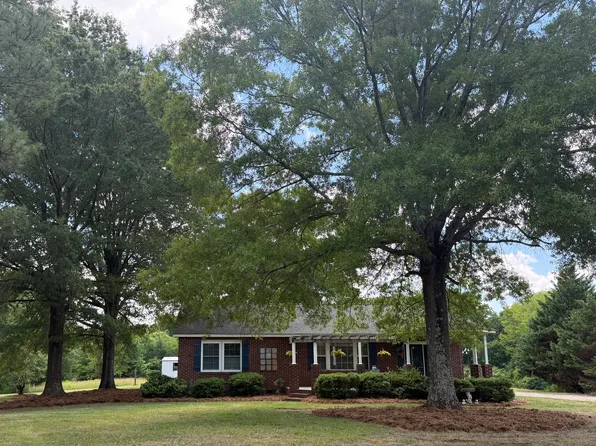 1953 Bertha Knight Rd, Lancaster, SC 29720