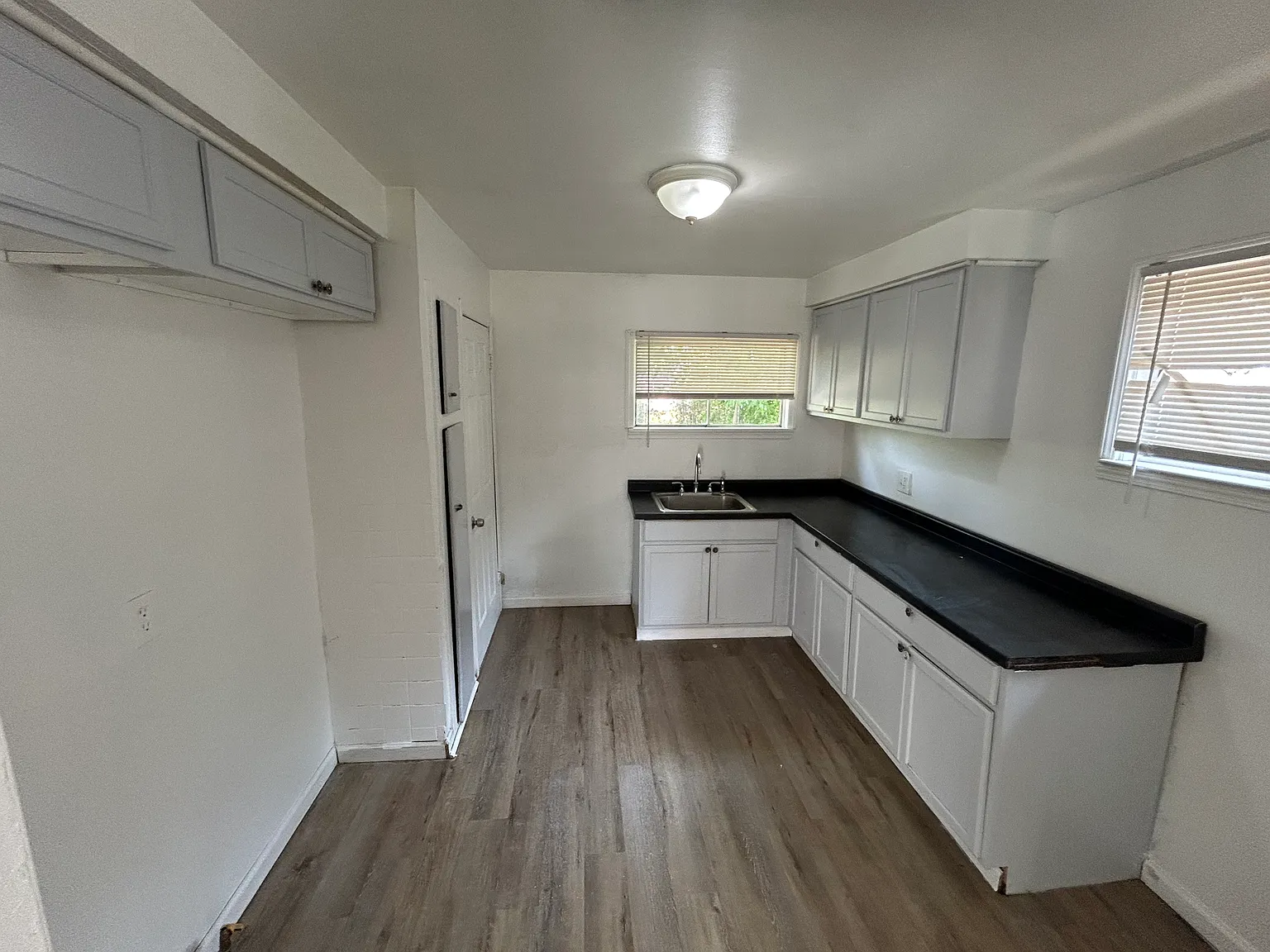 28326 Rosewood St — Photo 2