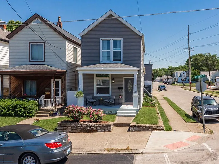 833 Ofallon Ave — Photo 1
