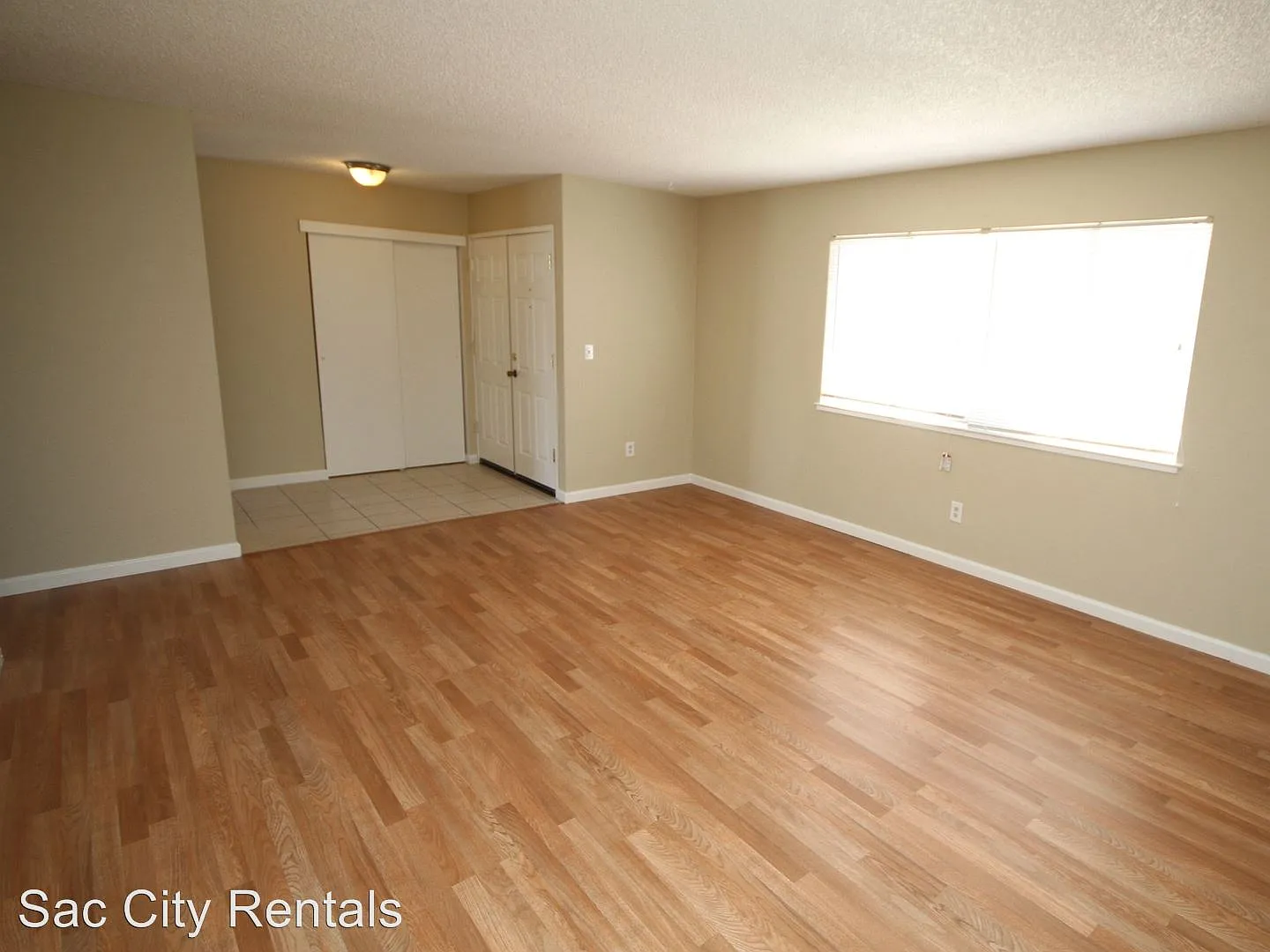 2 Tetlow Ct photo 1