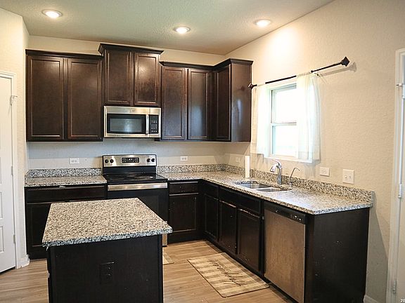 5th image of 632 Cypress Arbor