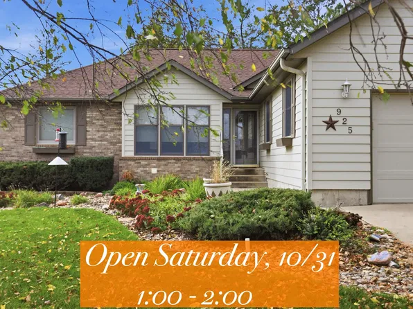 925 N College St, Canton, SD 57013