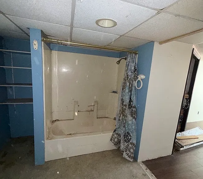 221 E Cherry St — Photo 19