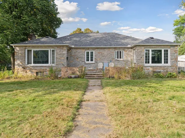 1905 Birch Lake Ave, White Bear Lake, MN 55110