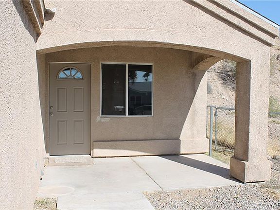 4th image of 931 Swan Dr