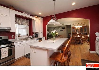 3rd image of 5533 Lake Rd