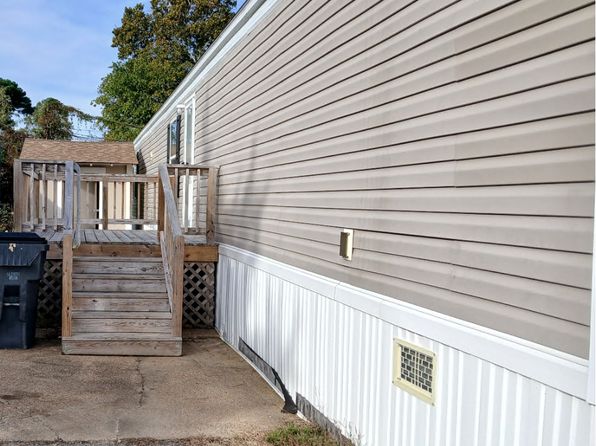 121 Ranch Dr