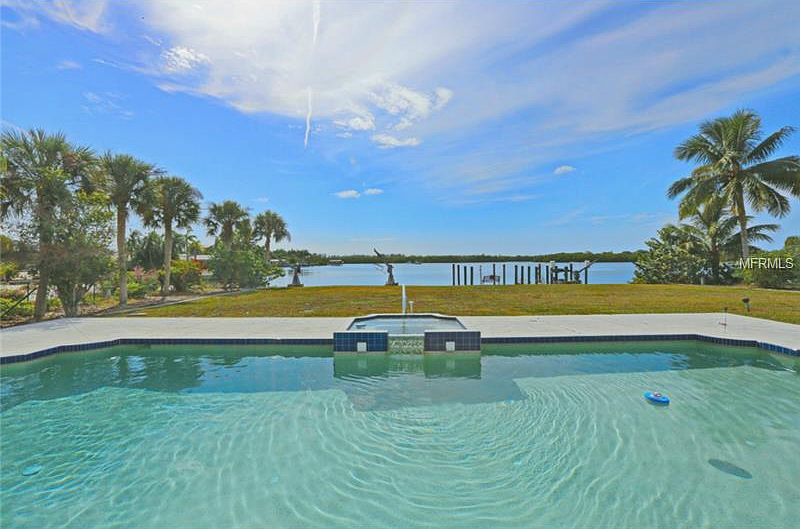 1st image of 95 Spyglass Aly