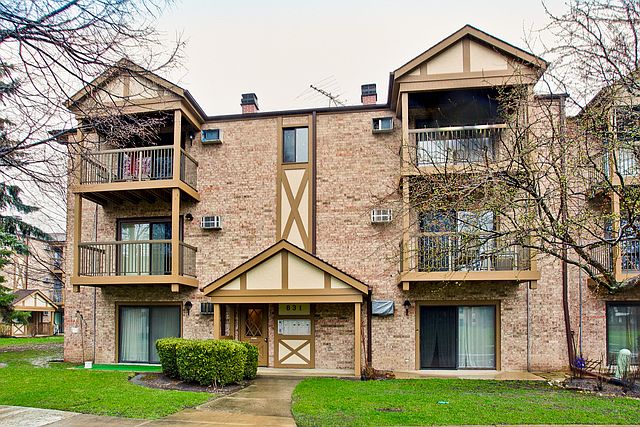 1st image of 831 S Dwyer Ave APT F