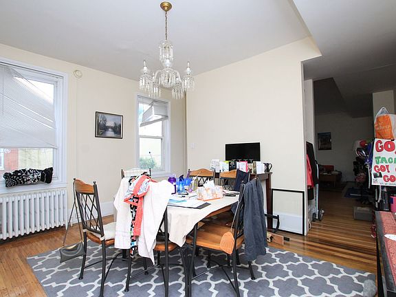 3rd image of 717 N 5th St APT 2R