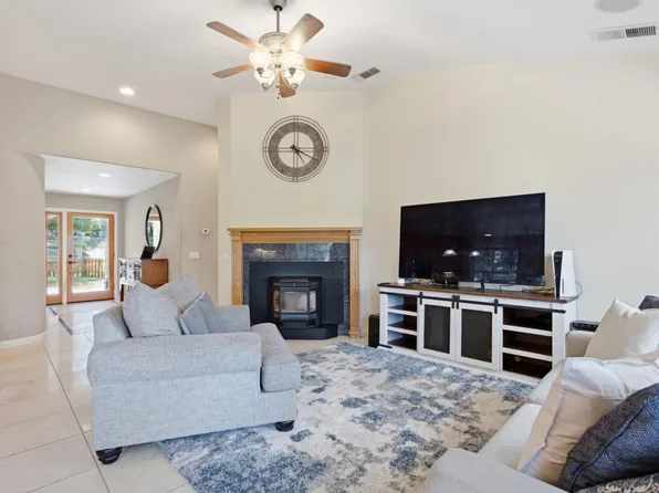 5503 Fairview Ct, Foresthill, CA 95631