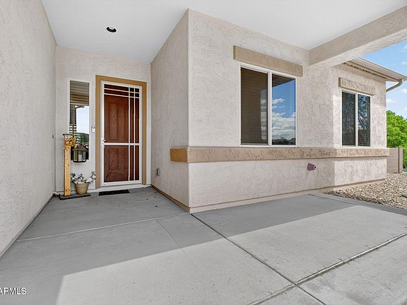3rd image of 6234 E CAMBRIDGE Avenue