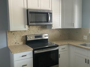 219 Jackson Ave #4, Pelham, NY 10803