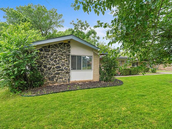 4th image of 613 Misty Glen Dr