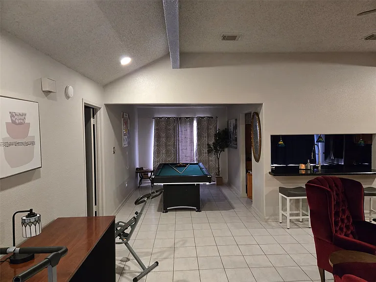 4111 Knoll Glen Dr — Photo 2