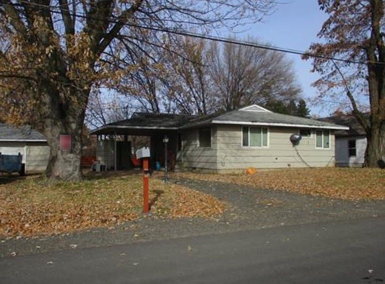 1st image of 711 E Patit Ave