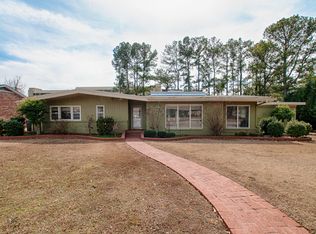 1901 Holiday Dr, Florence, AL 35630