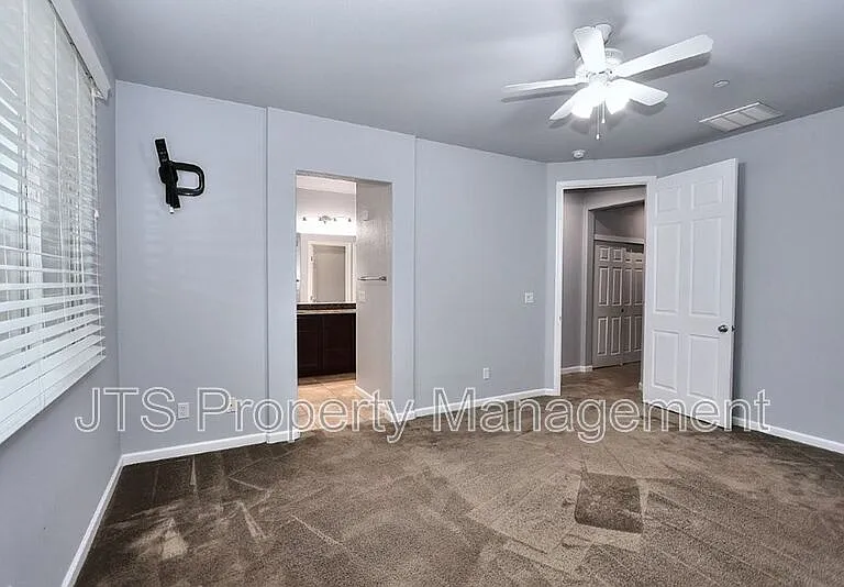 4086 Pinoche Peak Way — Photo 9