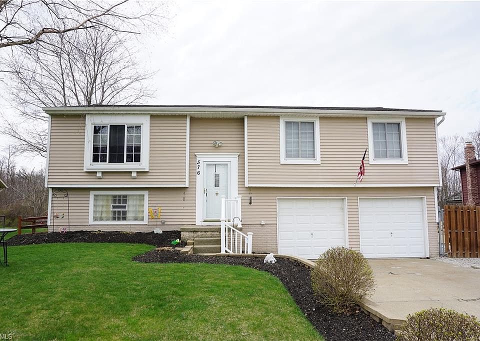 1st image of 576 Linden Dr