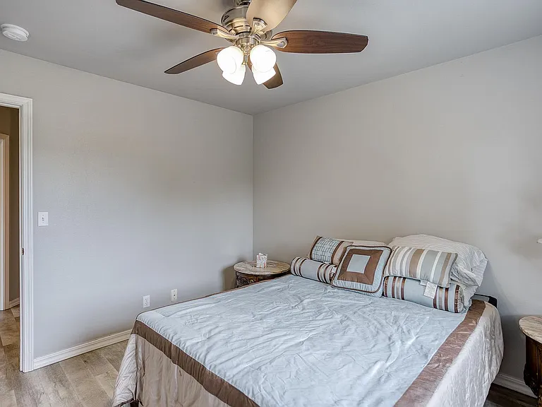 5857 Diamond Ridge Dr — Photo 13