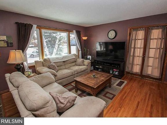 3rd image of 9030 Emerson Ave S
