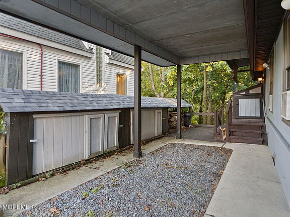 5th image of 52 Ravine Drive