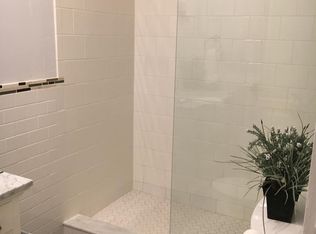 30 Pinckney St APT B, Charleston, SC 29401