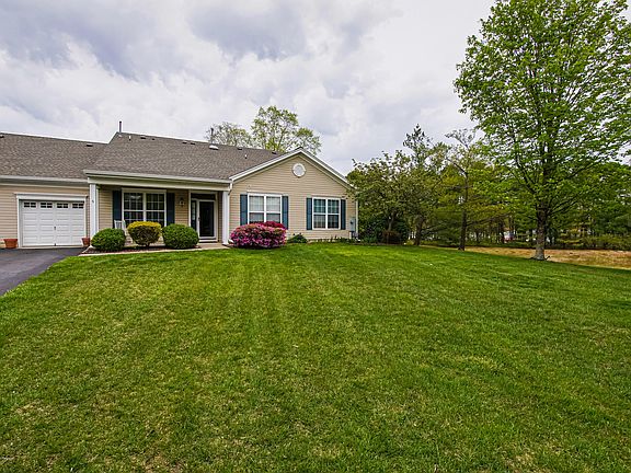 2nd image of 5 Greylawn Dr #1000