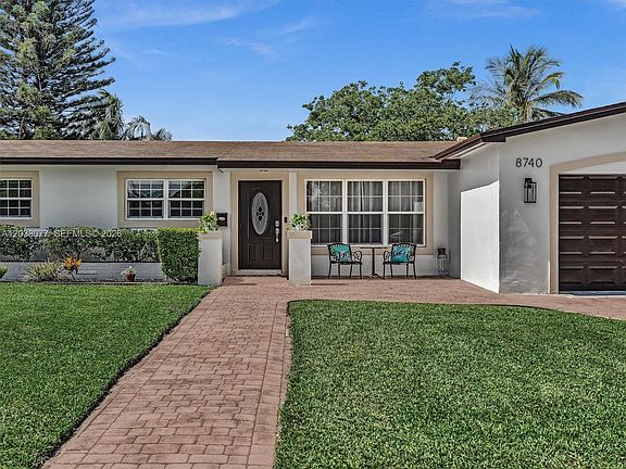3rd image of 8740 Pasadena Blvd
