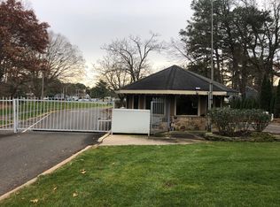 15A Gramercy Ln, Manchester Township, NJ 08759