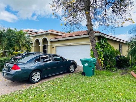 3rd image of 20607 NW 12th Ave