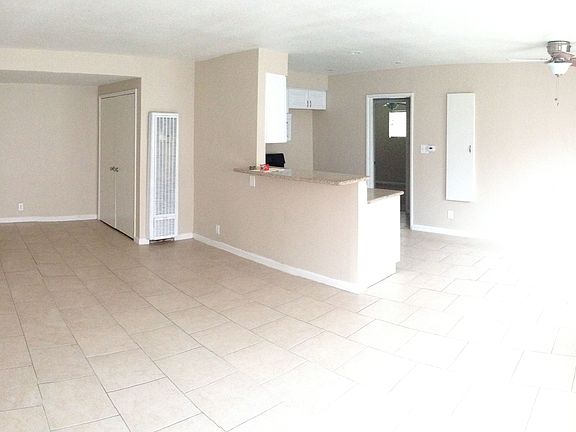 3rd image of 25400 Pumalo St APT C