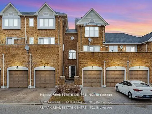 45 Bristol Rd E #68, Mississauga, ON L4Z 3P5