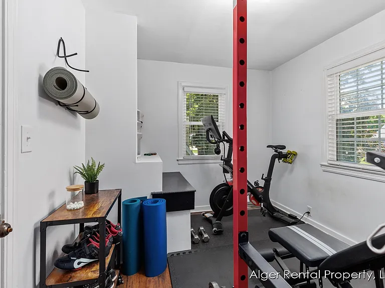 1039 Alger St SE — Photo 13