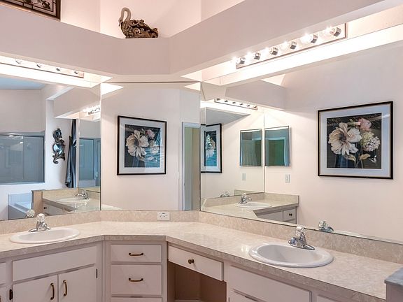 3rd image of 1007 Kingsborough Gardens Ct