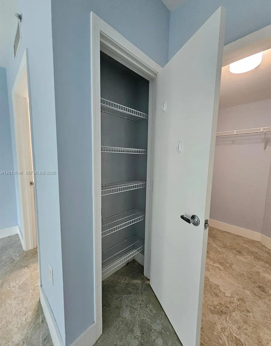 2 bed, 1150 sqft, $3,300 — Photo 4