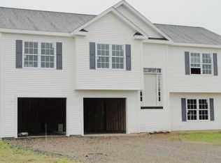 5 Napoleon Dr E, Broad Brook, CT 06016