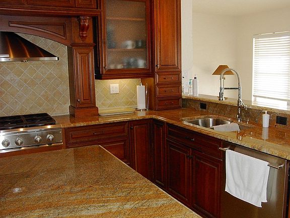 GRANITE COUNTERTOPS