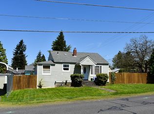 21953 SE Ash St, Gresham, OR 97030