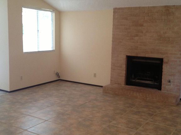 4th image of 2603 Burly Oak Dr