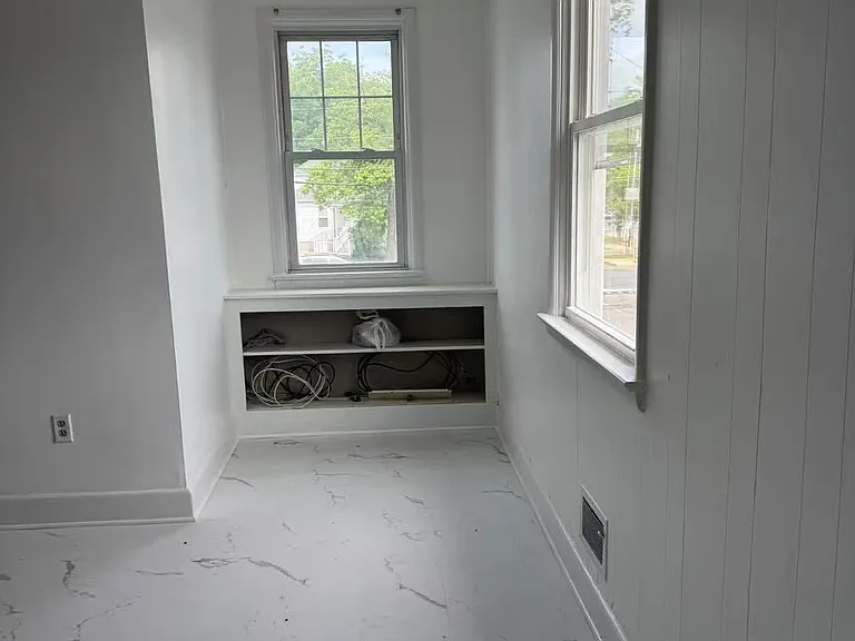 503 Maryland Ave #2 — Photo 8