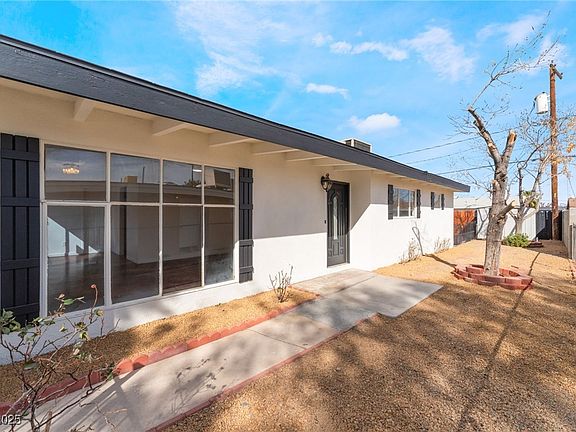 5th image of 348 Upland Blvd