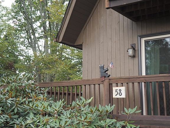 4th image of 58 Orchard Vista Ln