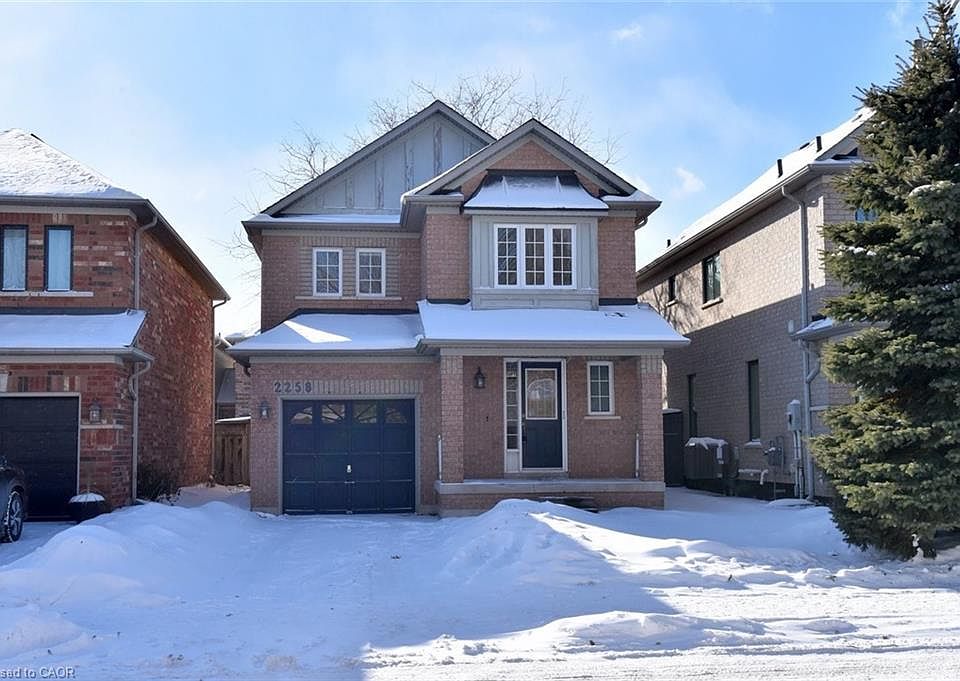 1st image of 2258 Empire Cres